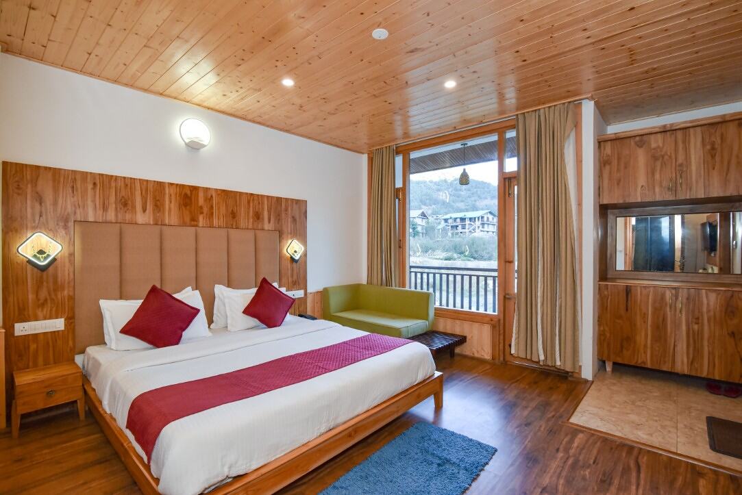 Super Deluxe Room interior